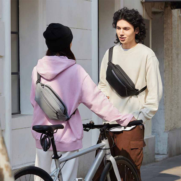 Xiaomi Mijia Multifunctional sports and leisure chest bag black 56548