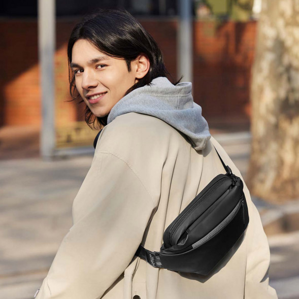 Xiaomi Mijia Multifunctional sports and leisure chest bag black 56548